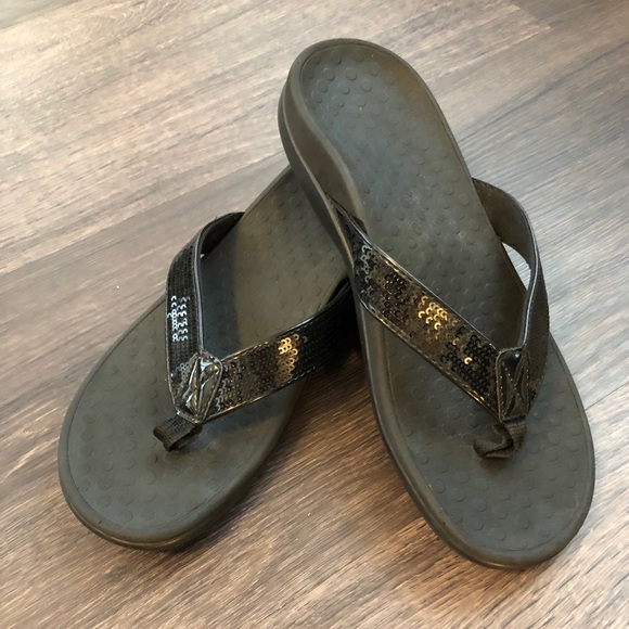 vionic sequin sandals